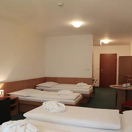 Popelka Hotel Praga