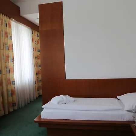 Hotel Popelka 4*