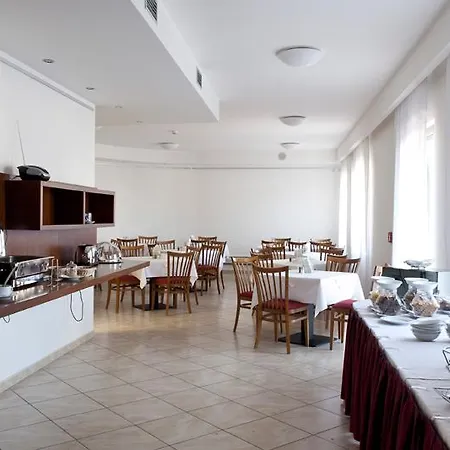 Popelka Hotel 4*