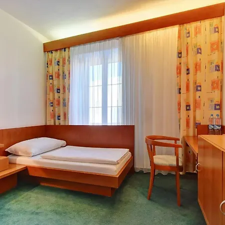 Hotel Popelka 4*