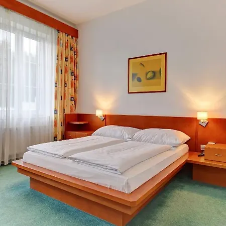 Popelka 4*
