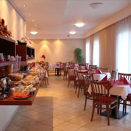Popelka Hotel Prag