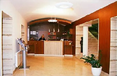 Popelka 4* Prague
