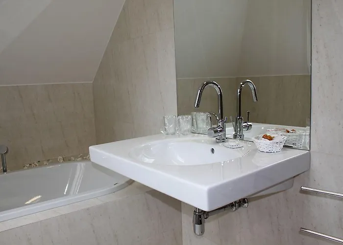 Popelka 4* Prag