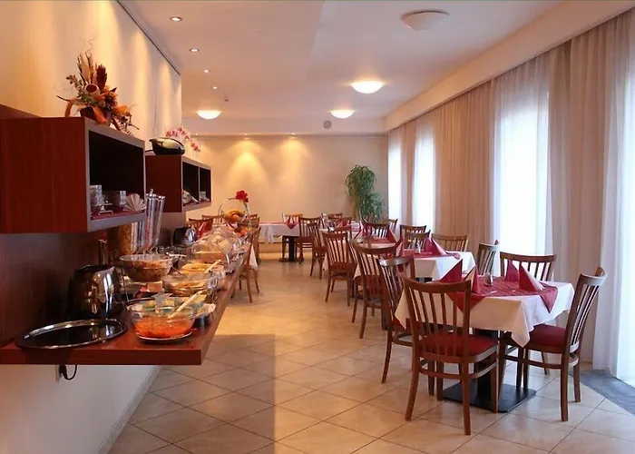 Popelka Otel Prag