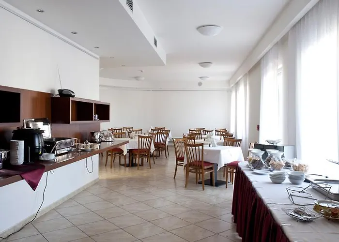 Popelka Otel 4*